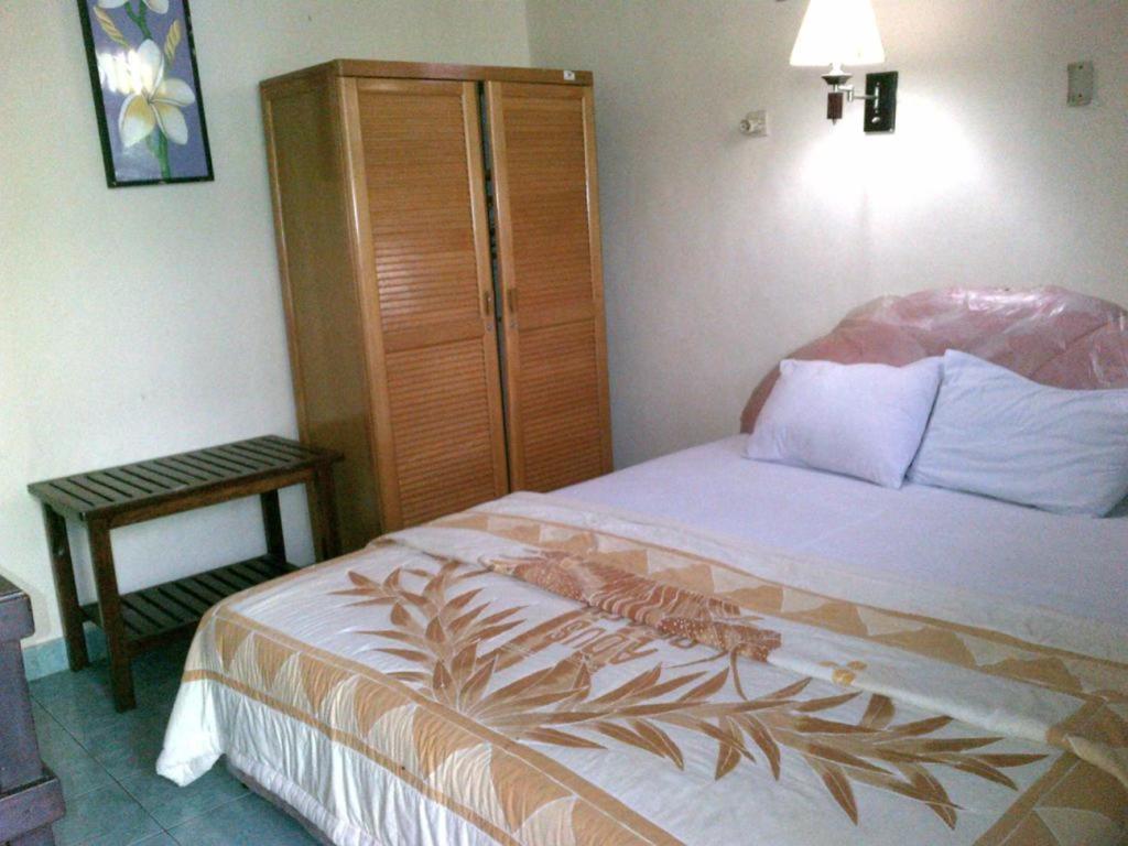 Adus Beach Inn Legian Rom bilde